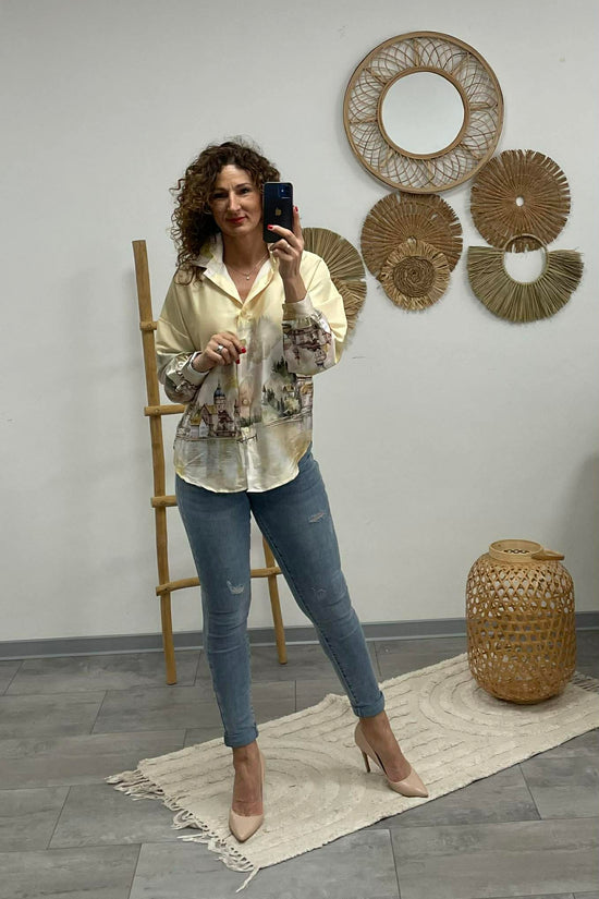 Lize - Tépett push up farmer nadrág