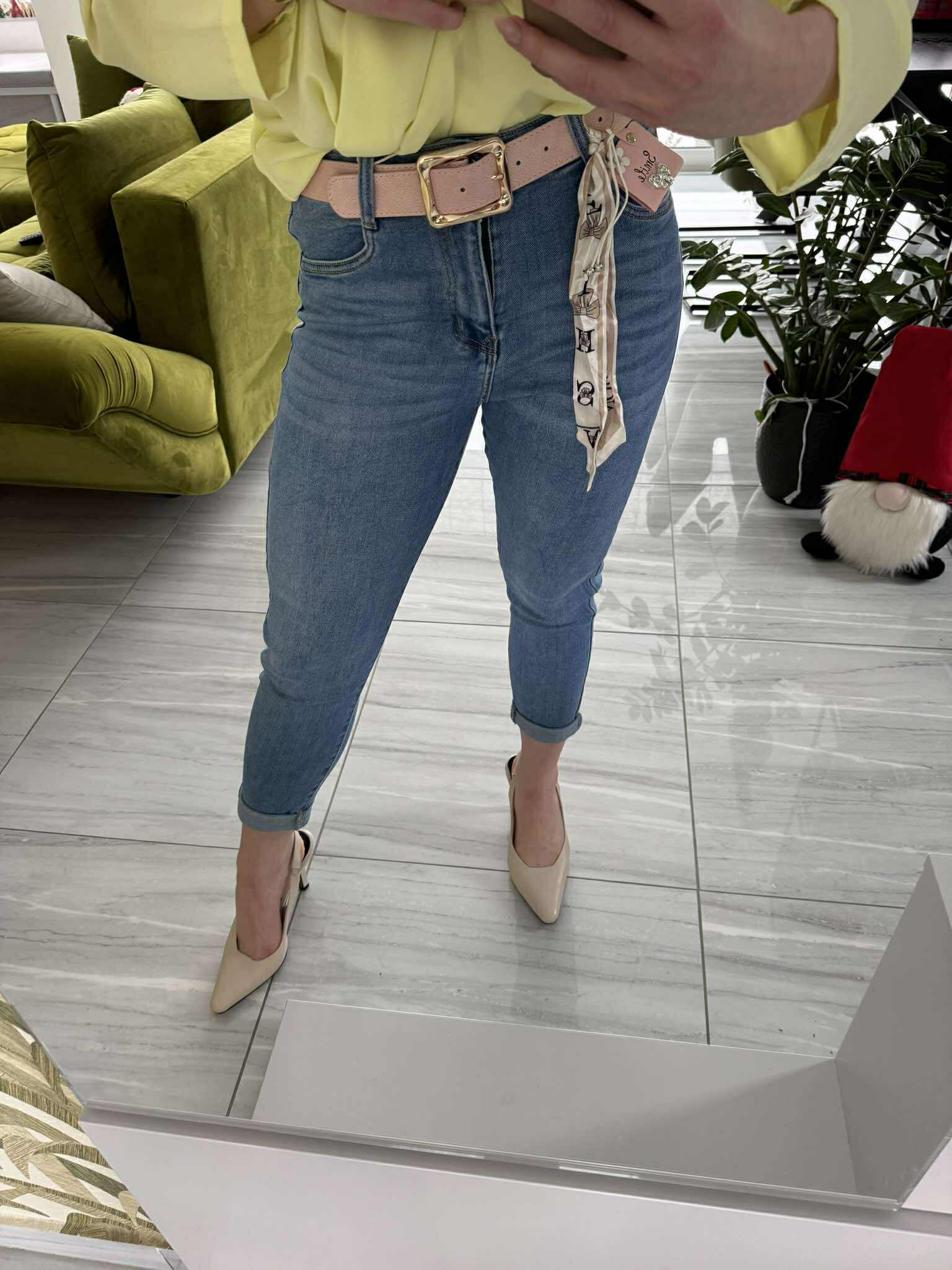 SARA MOM - Világos MOM fazonú farmer nadrág