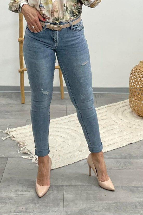 Lize - Tépett push up farmer nadrág