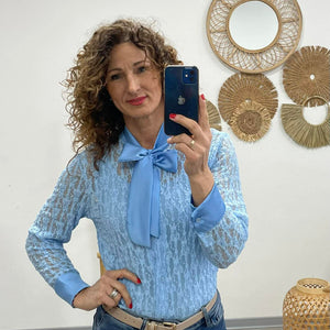 BEAUTY - Csipke blúz. Baba kék