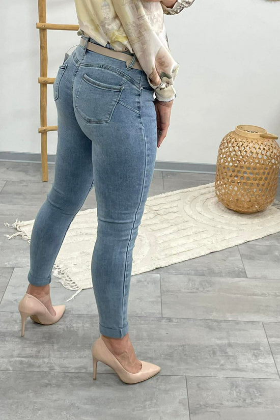 Lize - Tépett push up farmer nadrág