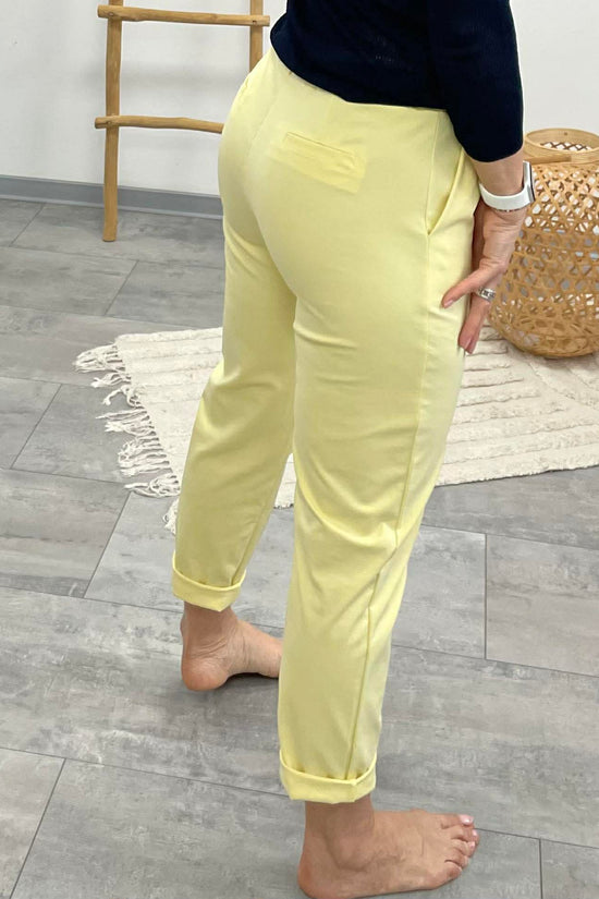 LCK - Gumis derekú laza nadrág. Sárga