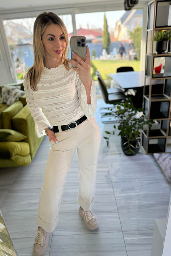 NETTI - Enyhén bő szárú nadrág. Világos bézs