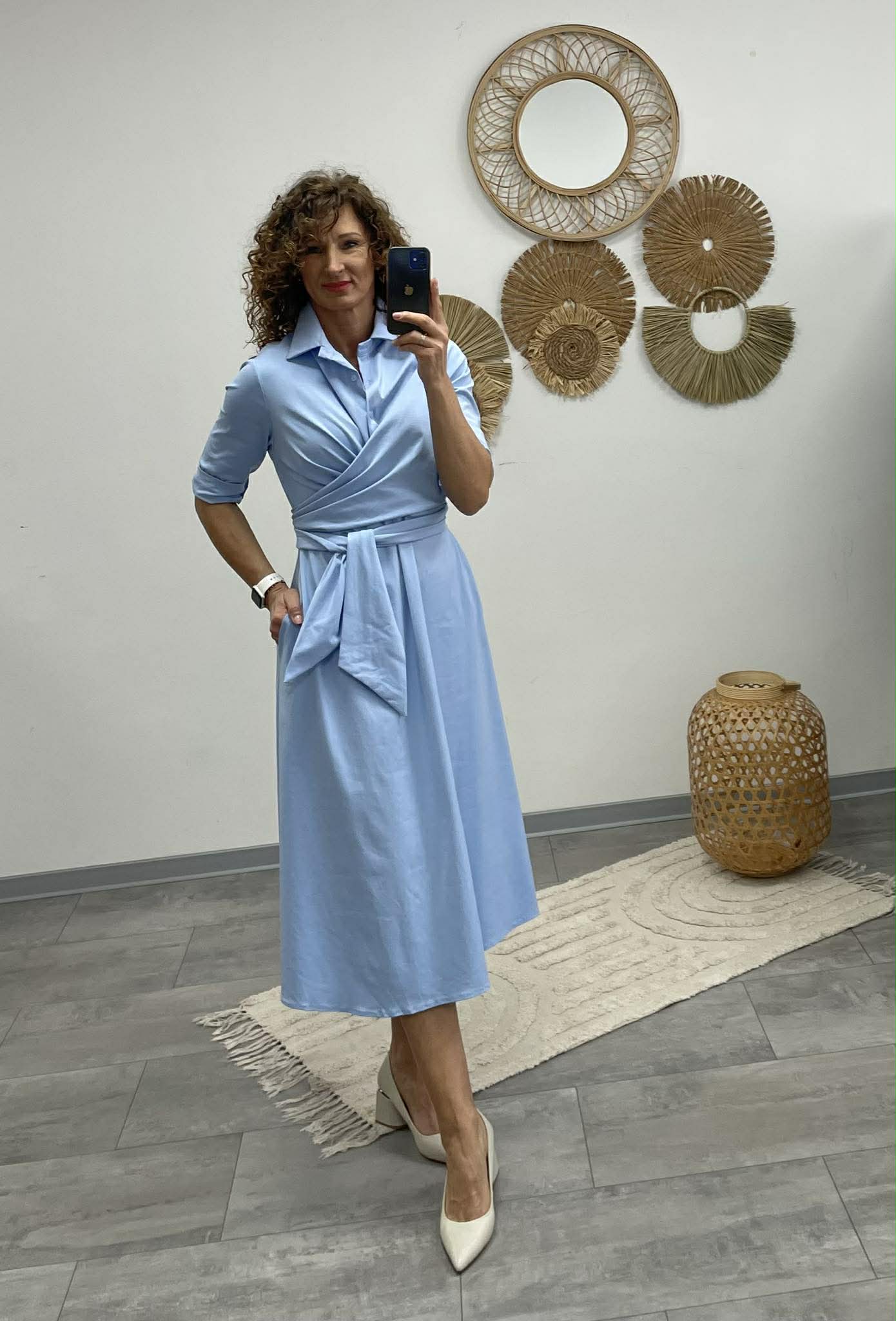 IRCSI - Átkötős ruha. Világos kék