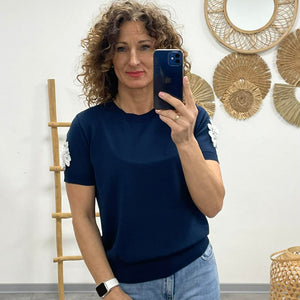 VIOLA - Virágos ujjú felső. Sötétkék