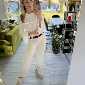 NETTI - Enyhén bő szárú nadrág. Világos bézs