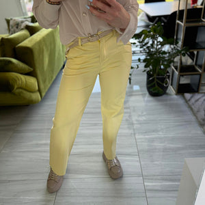 TRENDY - Egyenes szárú nadrág. Sárga