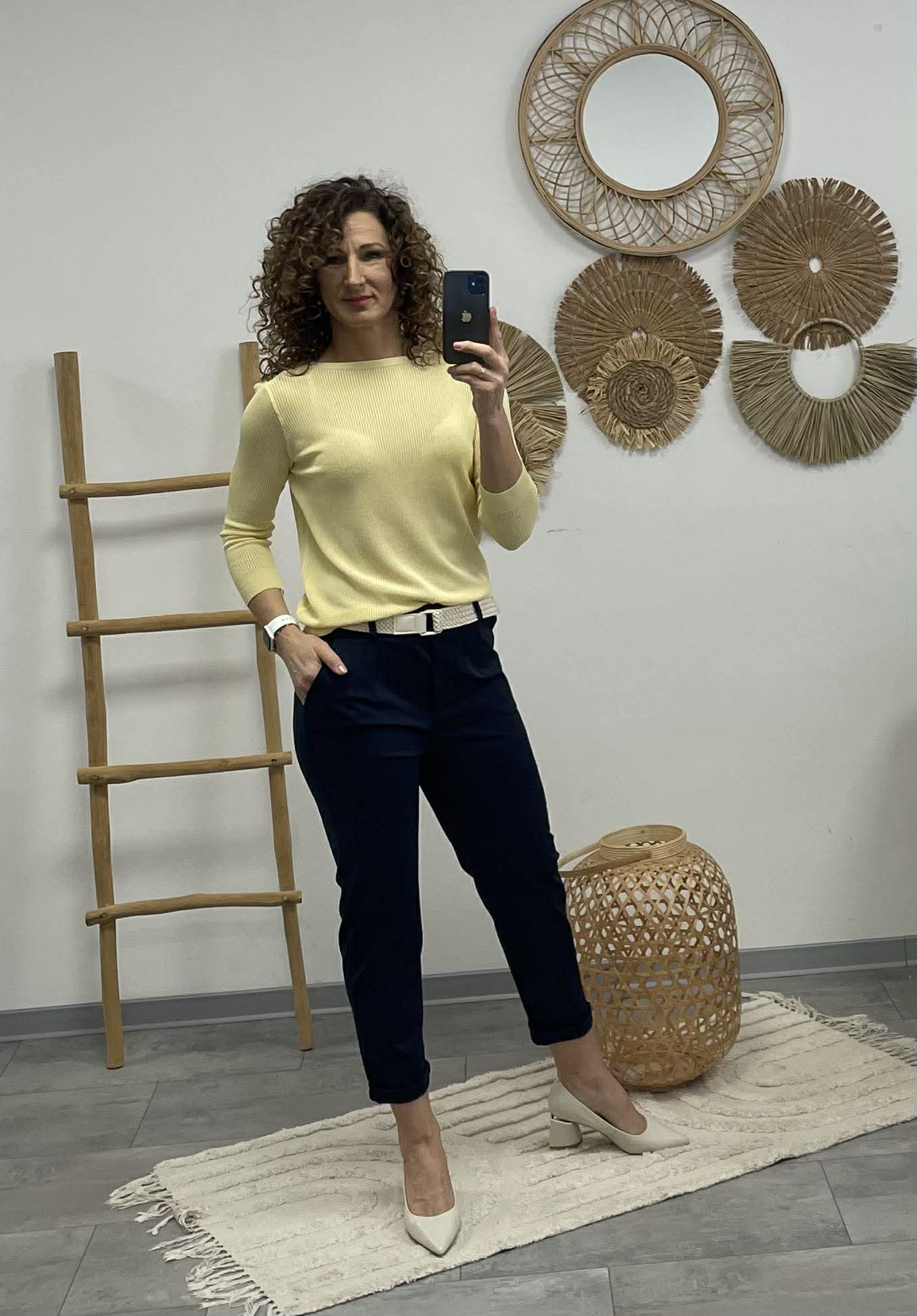 LCK - Gumis derekú laza nadrág. Sötétkék