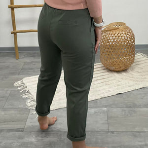 LCK - Gumis derekú laza nadrág.Khakizöld