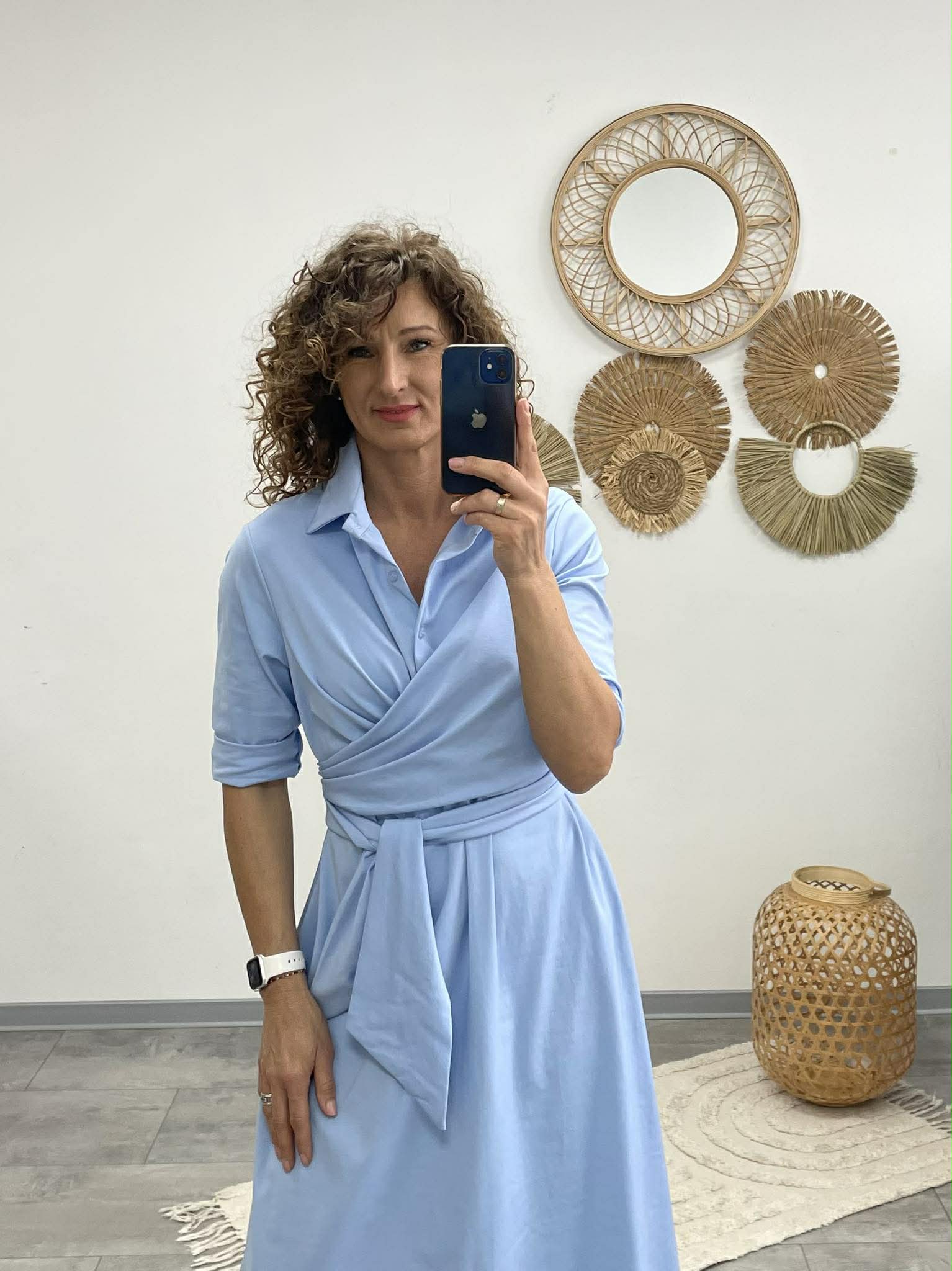 IRCSI - Átkötős ruha. Világos kék