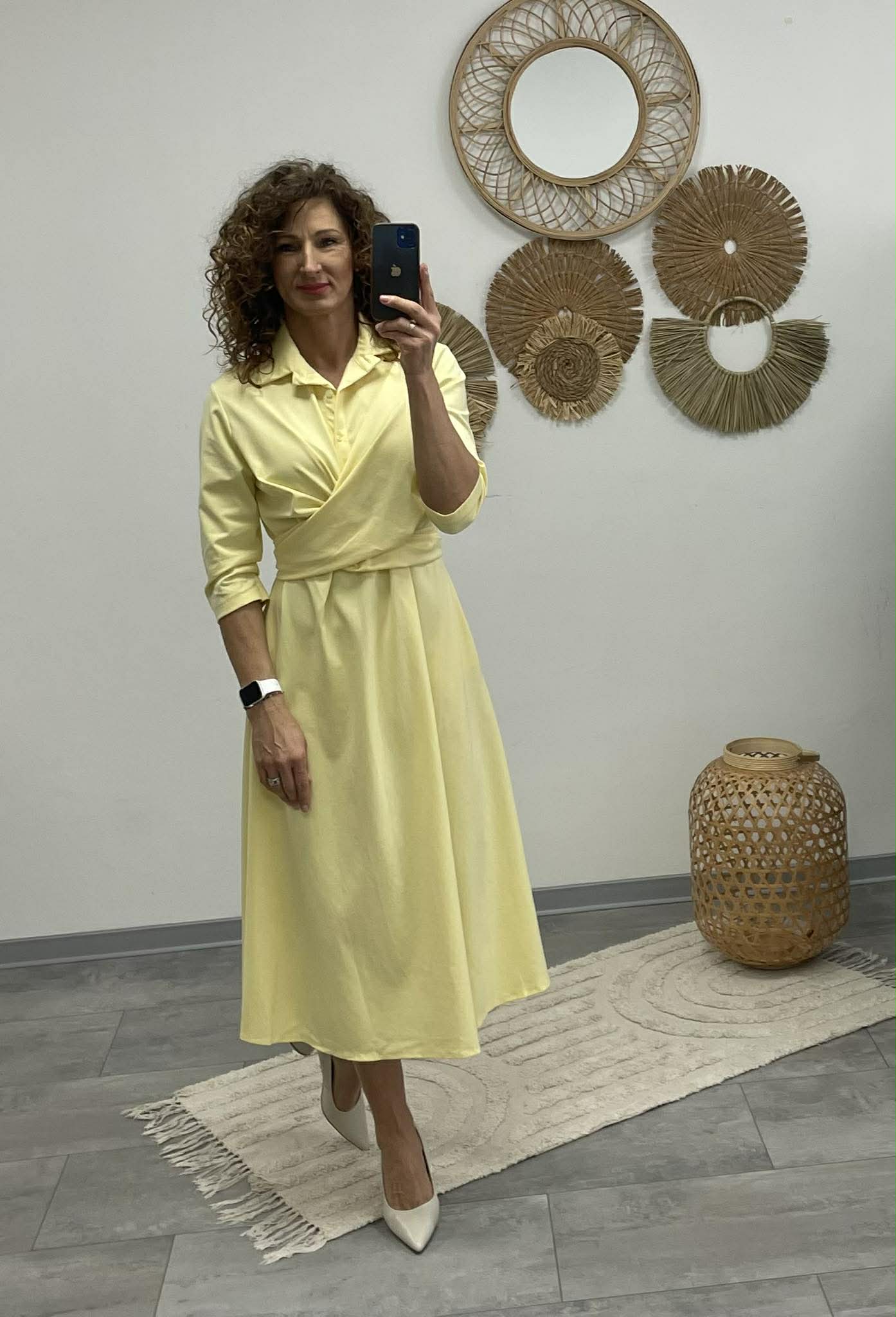 Ircsi - Átkötős ruha. Sárga