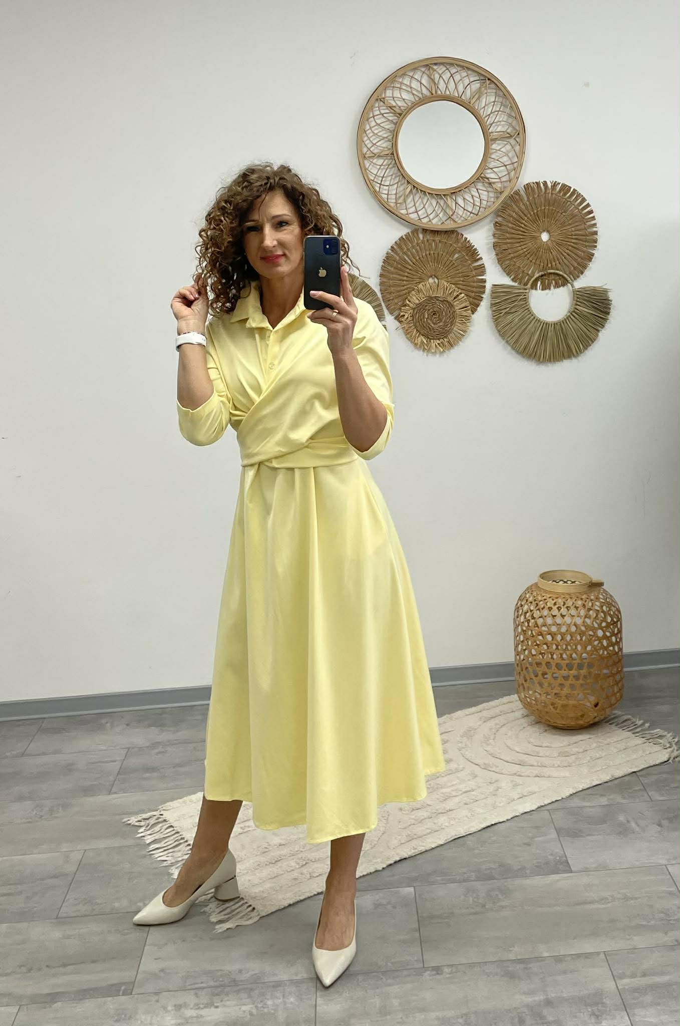 Ircsi - Átkötős ruha. Sárga