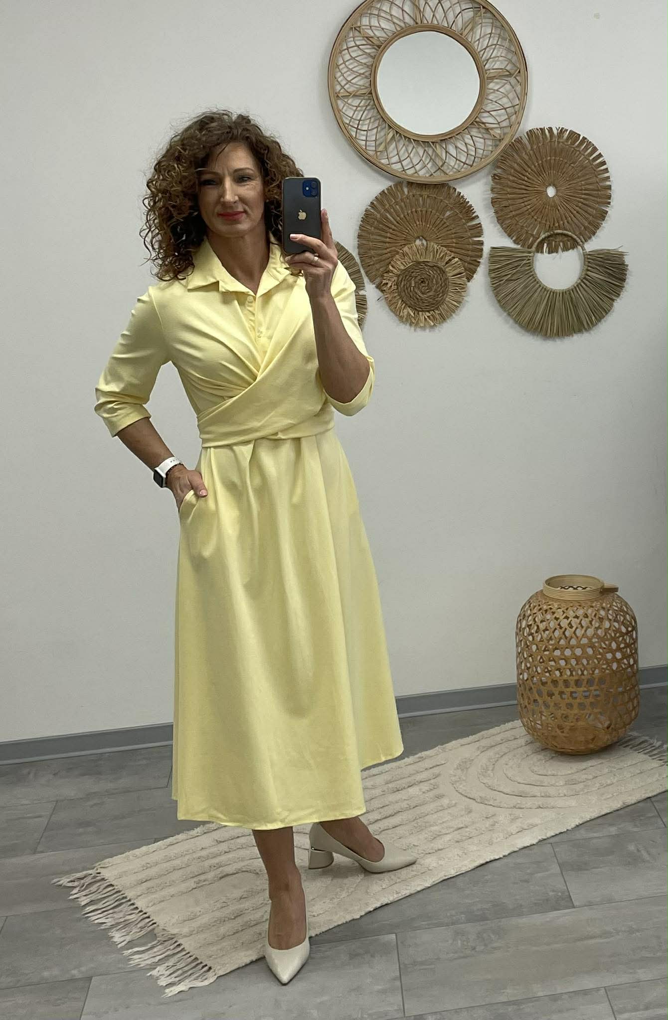 Ircsi - Átkötős ruha. Sárga