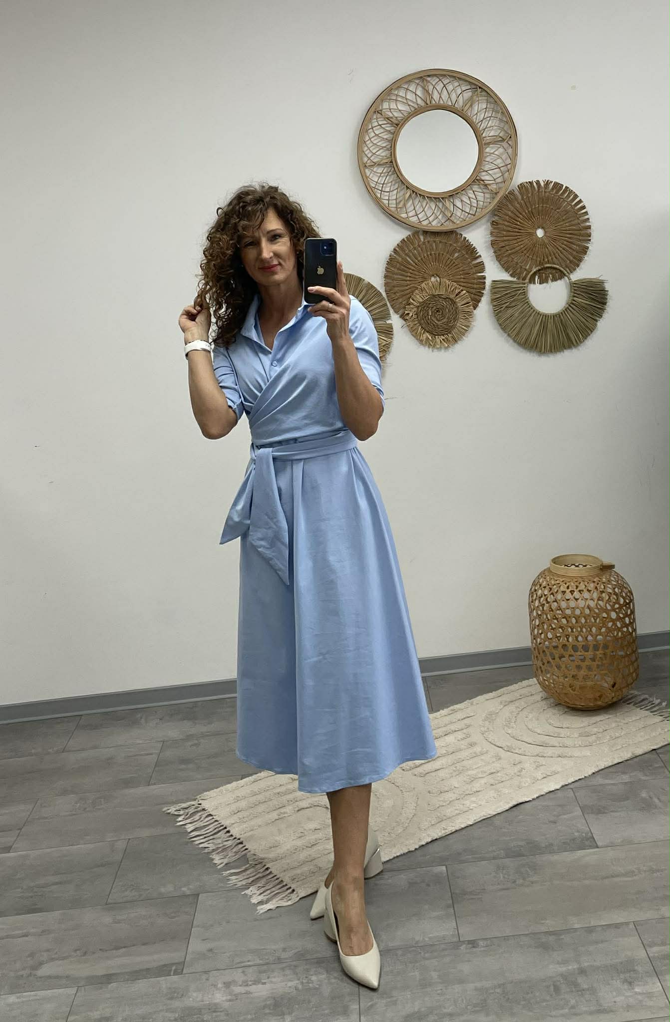 IRCSI - Átkötős ruha. Világos kék