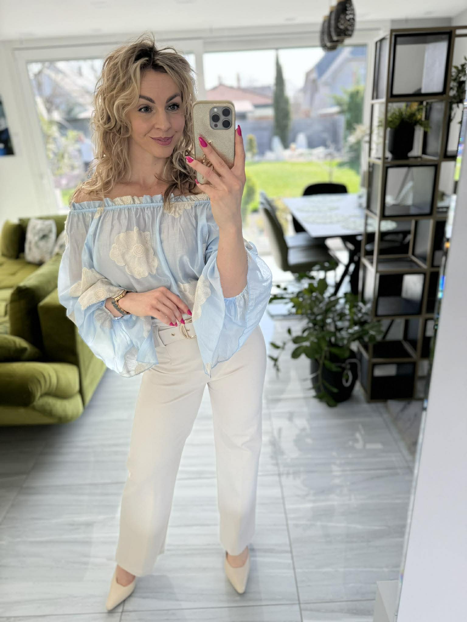 RÉKA - Hímzett blúz. Bababkék