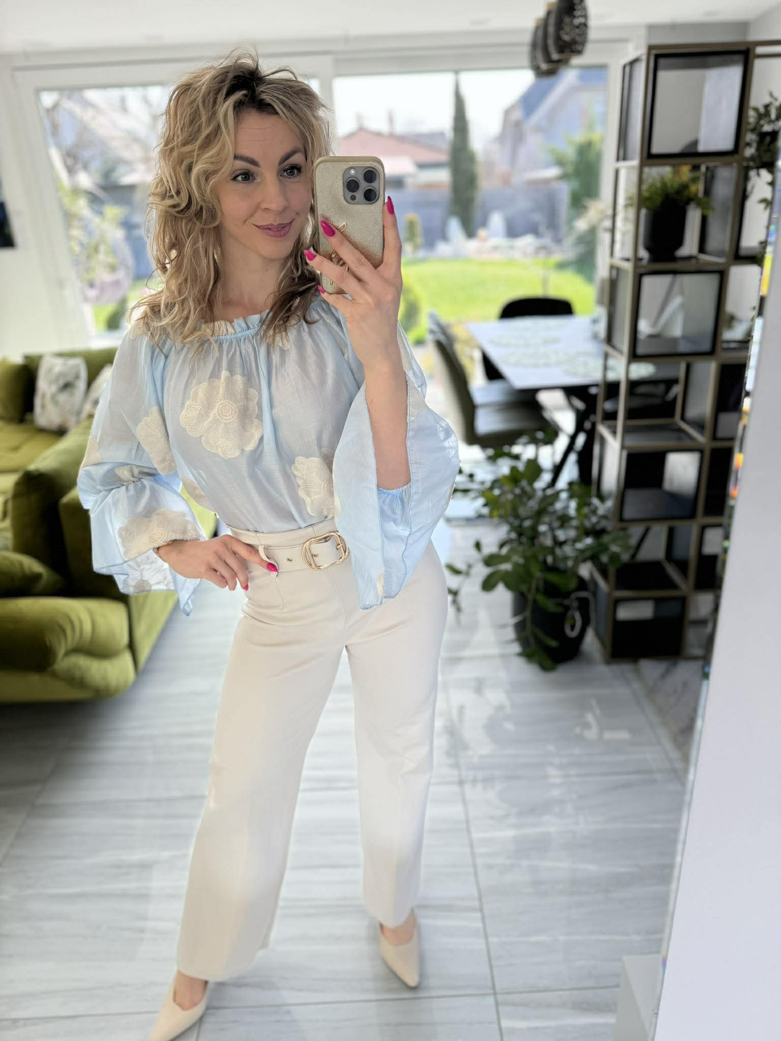 RÉKA - Hímzett blúz. Bababkék