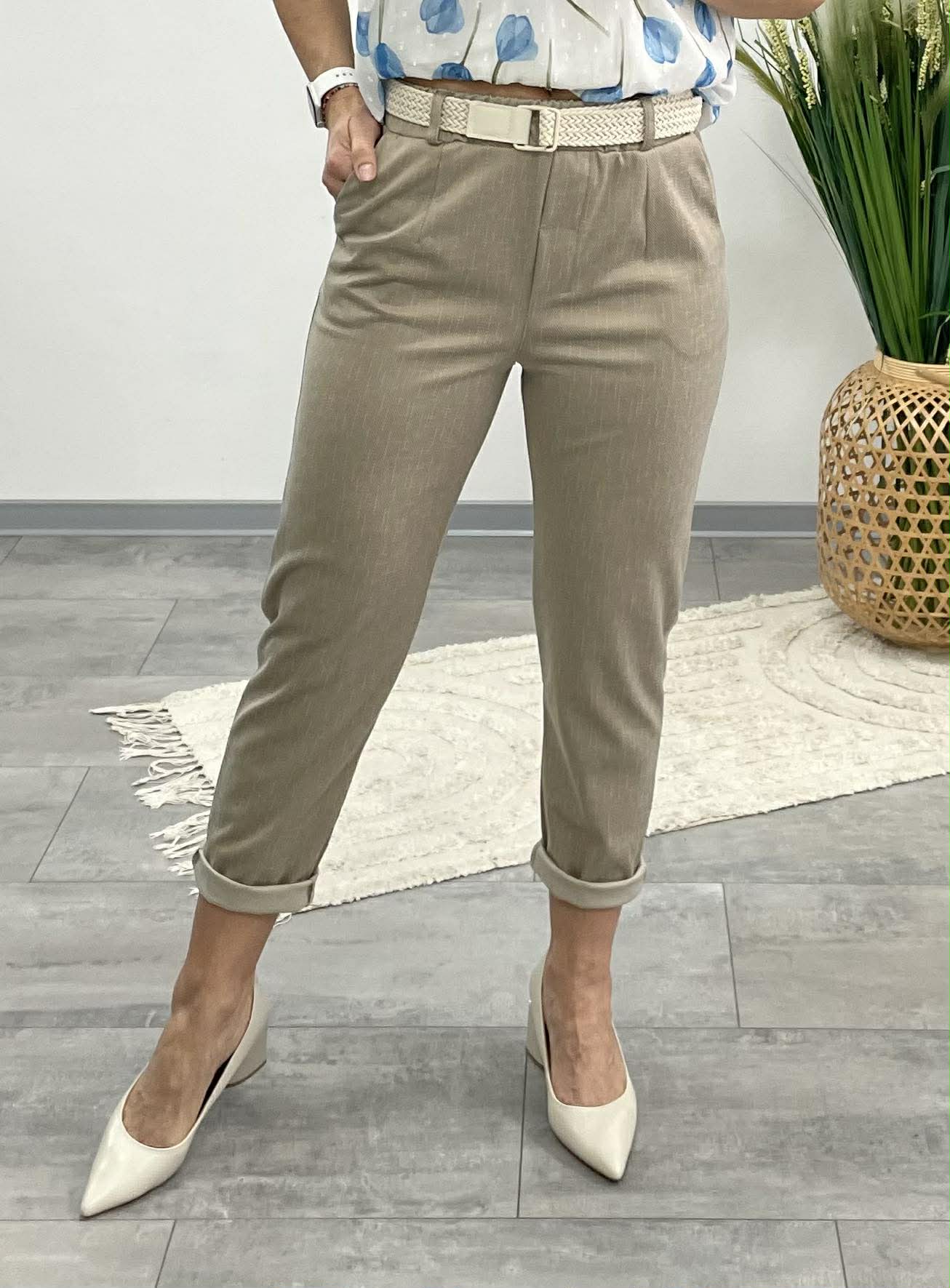 LCK - Gumis derekű nadrág. Mogyoróbarna