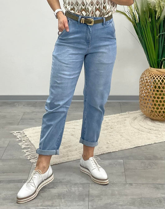 CSILLA - Mom fazonú laza farmer nadrág. Középkék