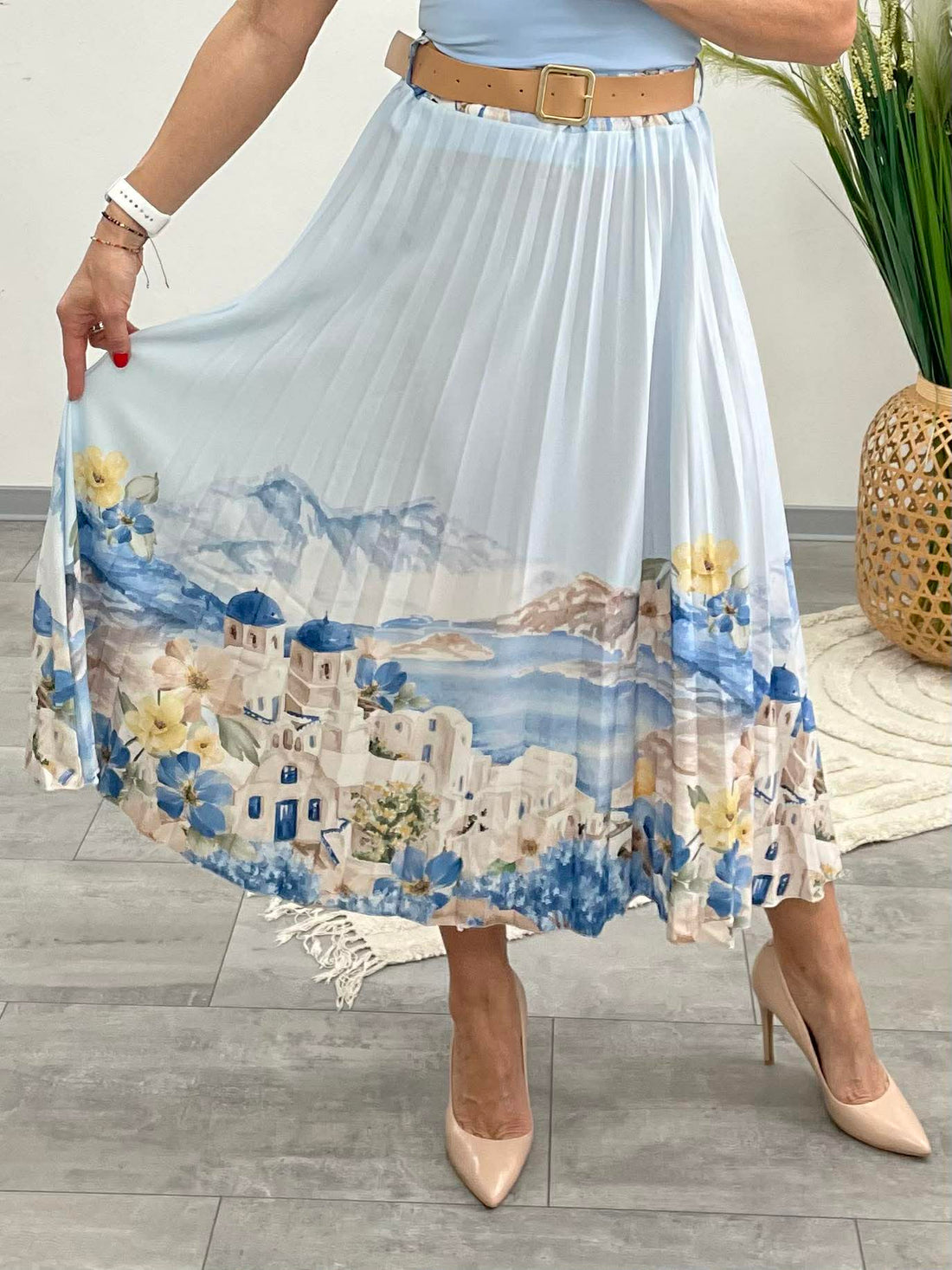 LÍCIA - Rakott szoknya. Világoskék