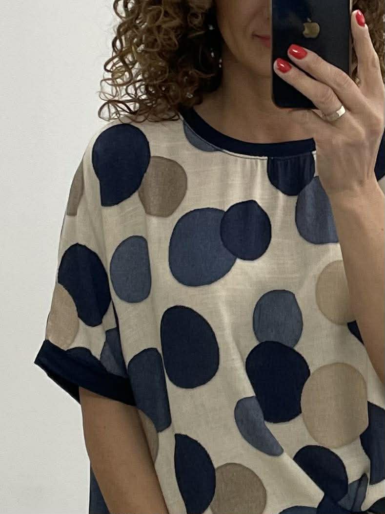 MENDI - Mintás nagyméretű tunika felső. Sötétkék