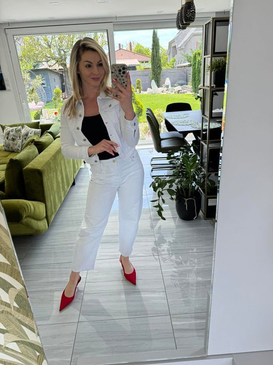 KAREN - Ballon farmer nadrág. Fehér.          FIGYELEM : a fazon miatt érdemes egy számmal kisebbet választani a tökéletes illeszkedésért.