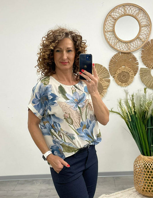 METTA - Mintás nagyméretű felső. Világoskék.