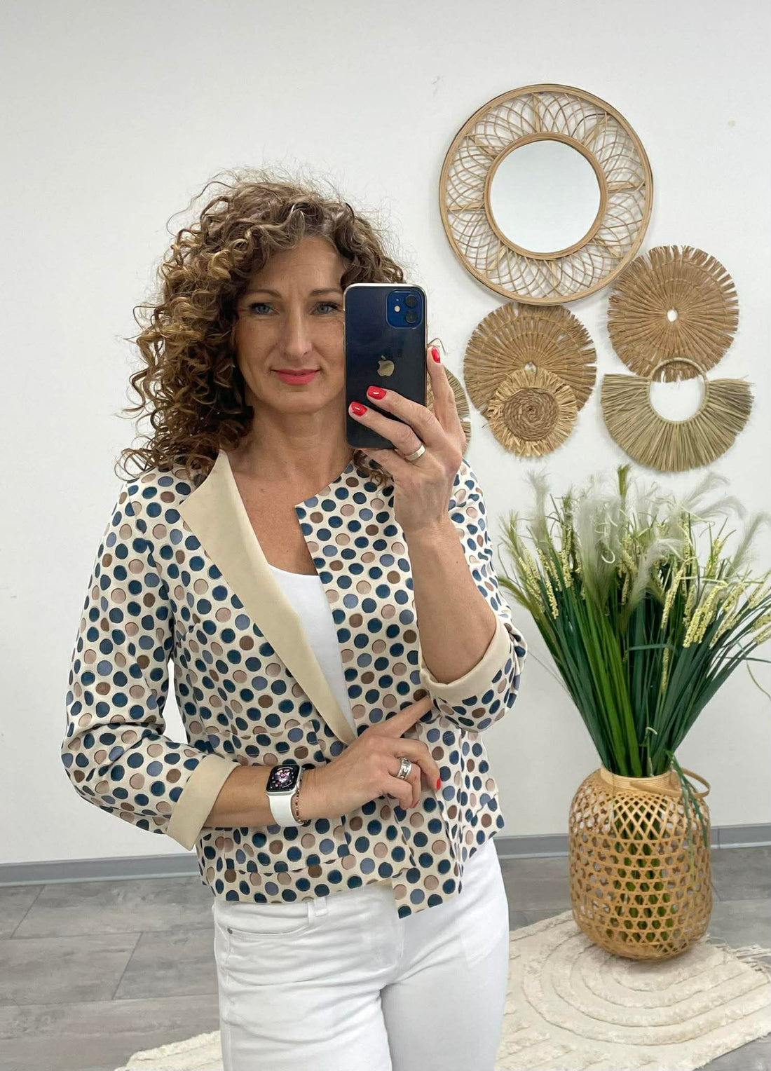 ULLA - Velúr hatású kiskabát. Sötétkék