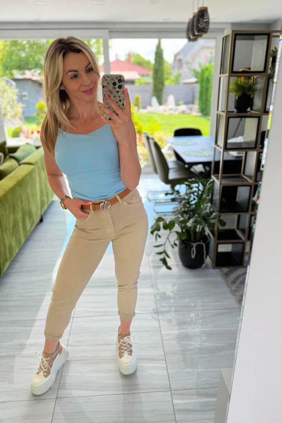 DITTE - Mom vékony farmer nadrág. Bézs