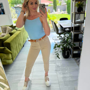 DITTE - Mom vékony farmer nadrág. Bézs