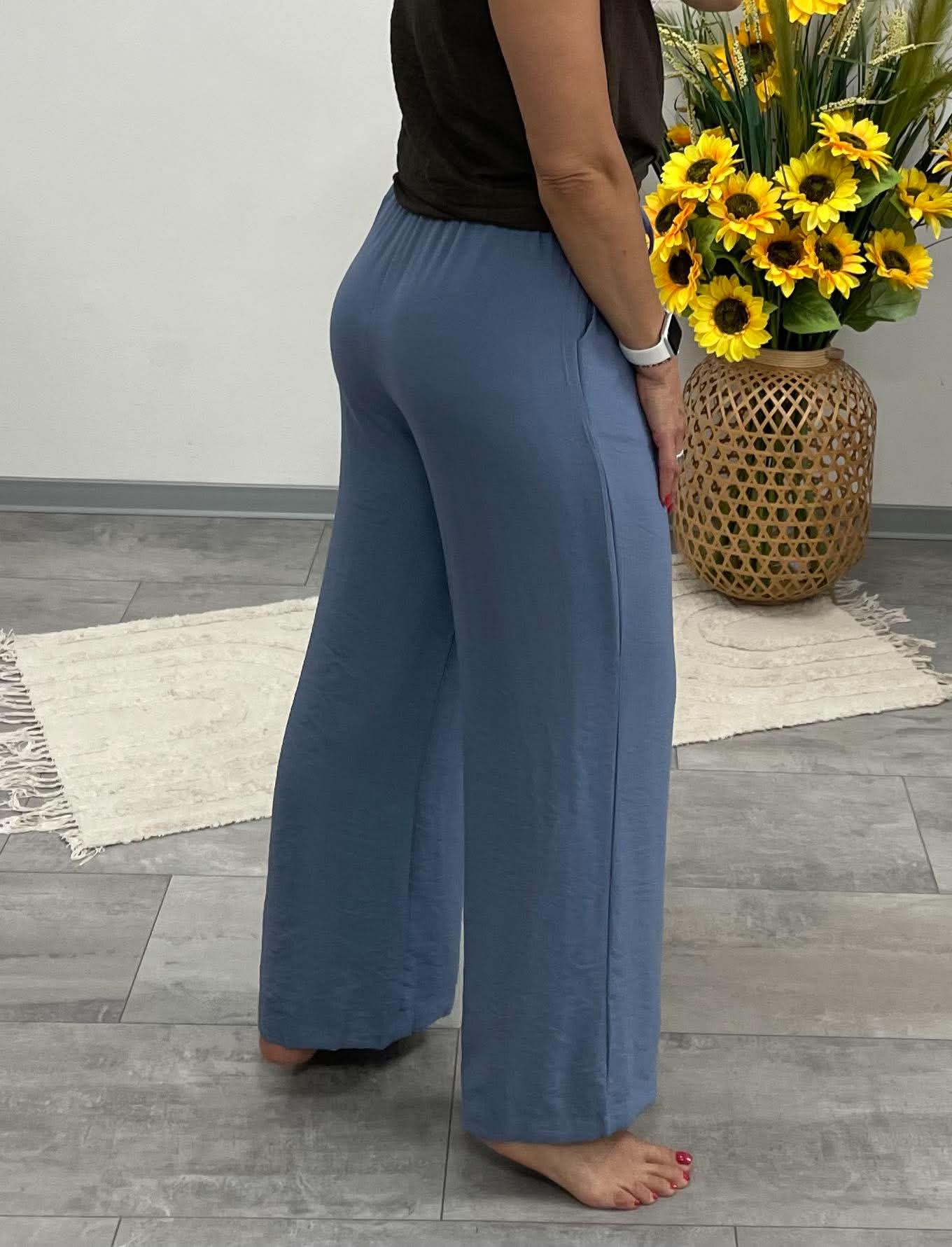 LEYLA- Bő szárú nadrág. Kék