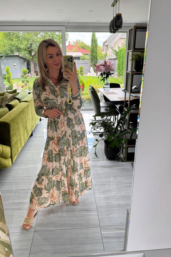 REINA - Mintás maxi ruha. Drapp