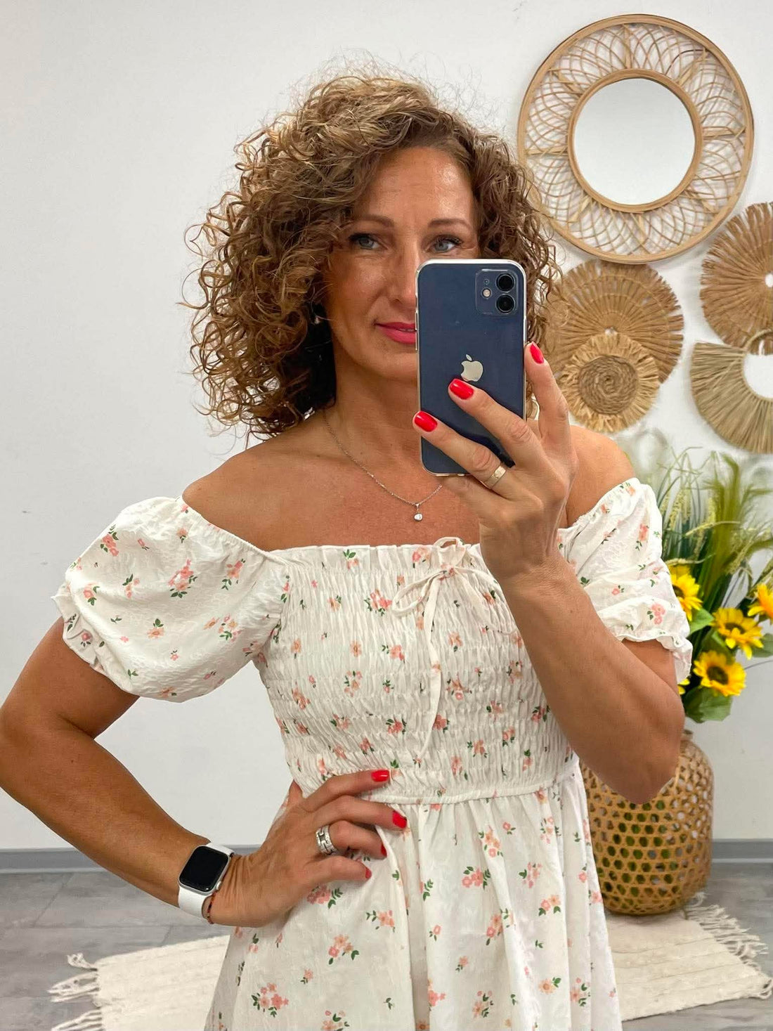 BARB - Apró virágos ruha. Rózsaszín
