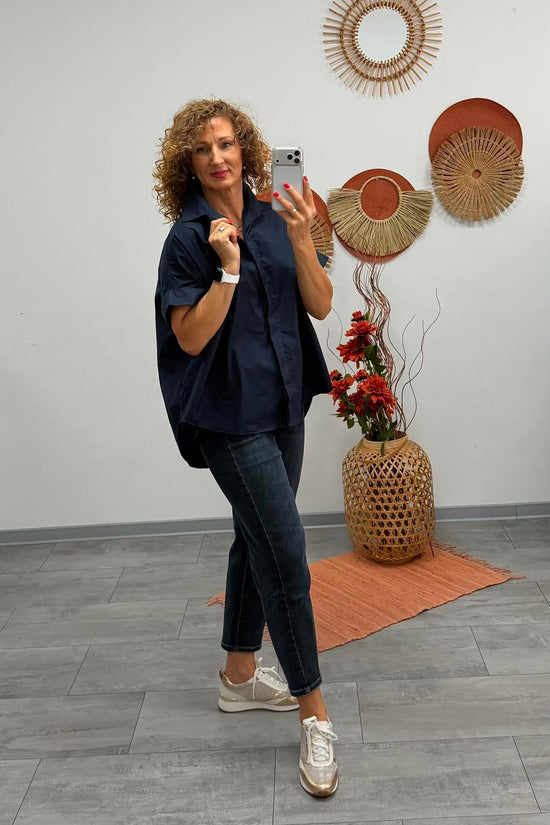 ANIKA - Bő szabású ing. Sötétkék