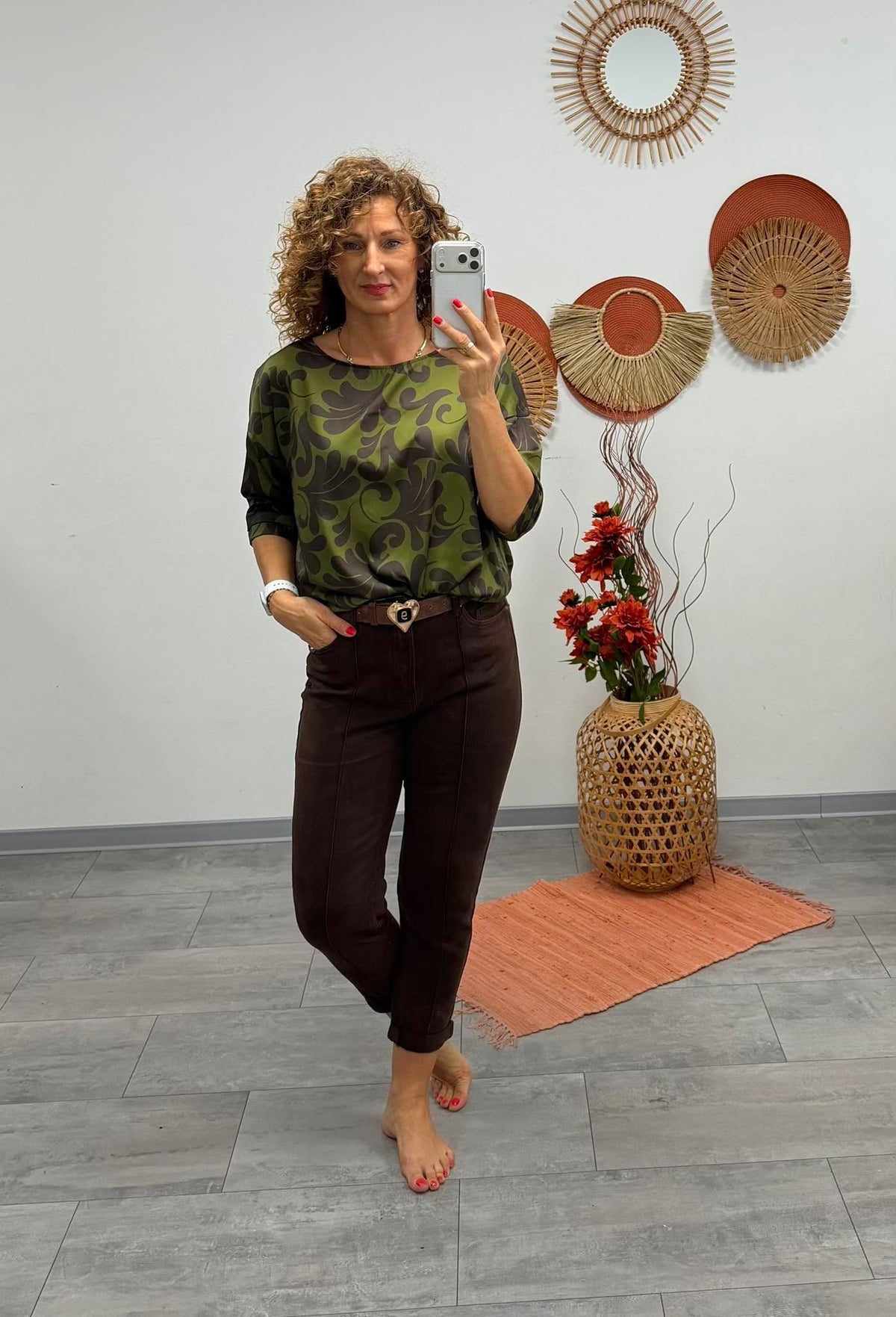 ARINA - Selyem blúz. Khaki