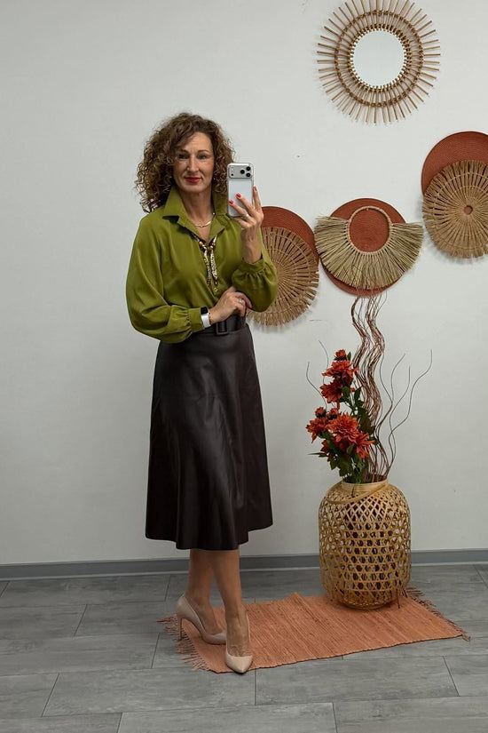 JUTTA - Elegáns blúz. Kivizöld