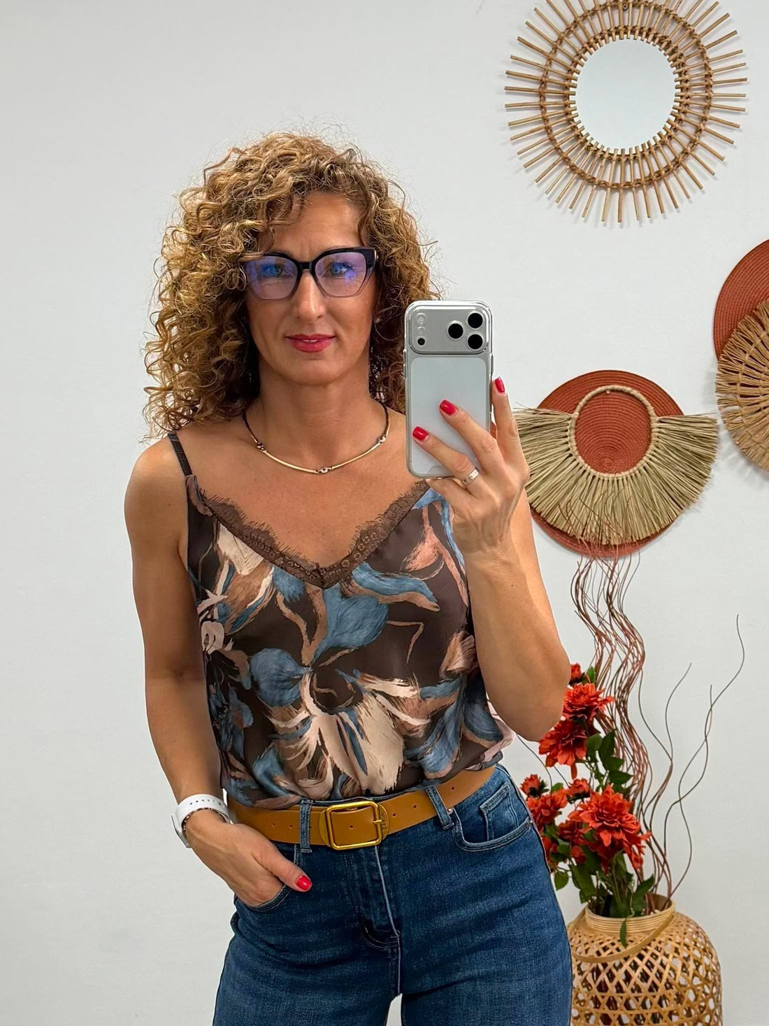 BELINA - Selyem csipkés top. Kék-barna