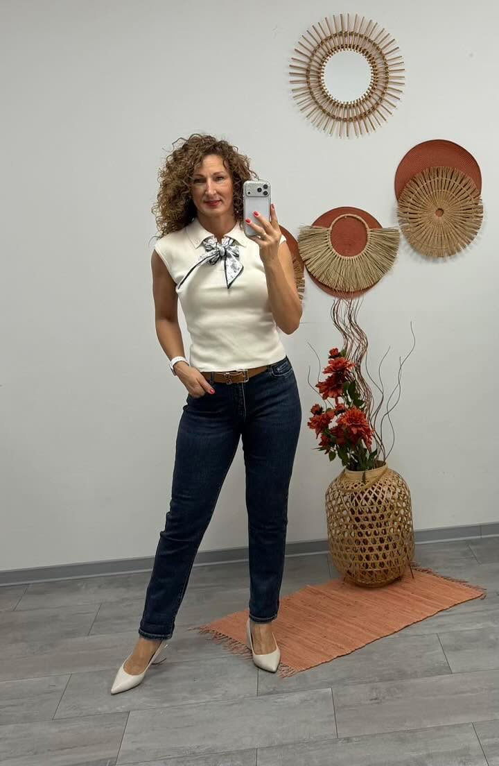 MILJA - Egyenes szárú farmer nadrág. Denimkék