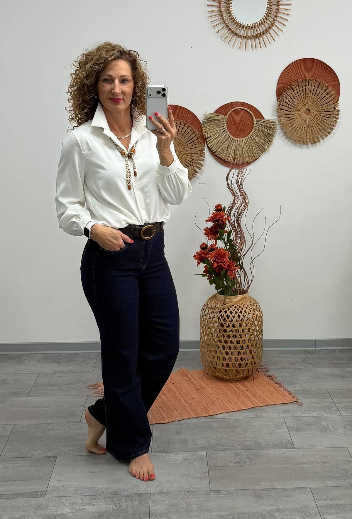 JUTTA - Elegáns blúz. Fehér