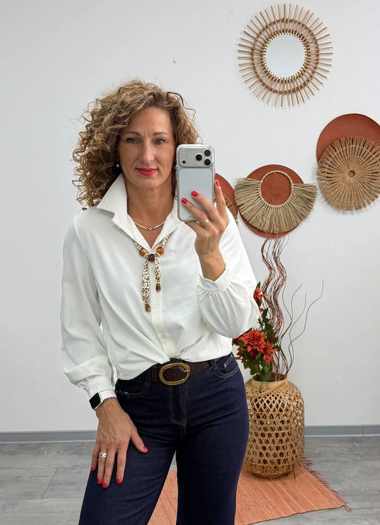 JUTTA - Elegáns blúz. Fehér