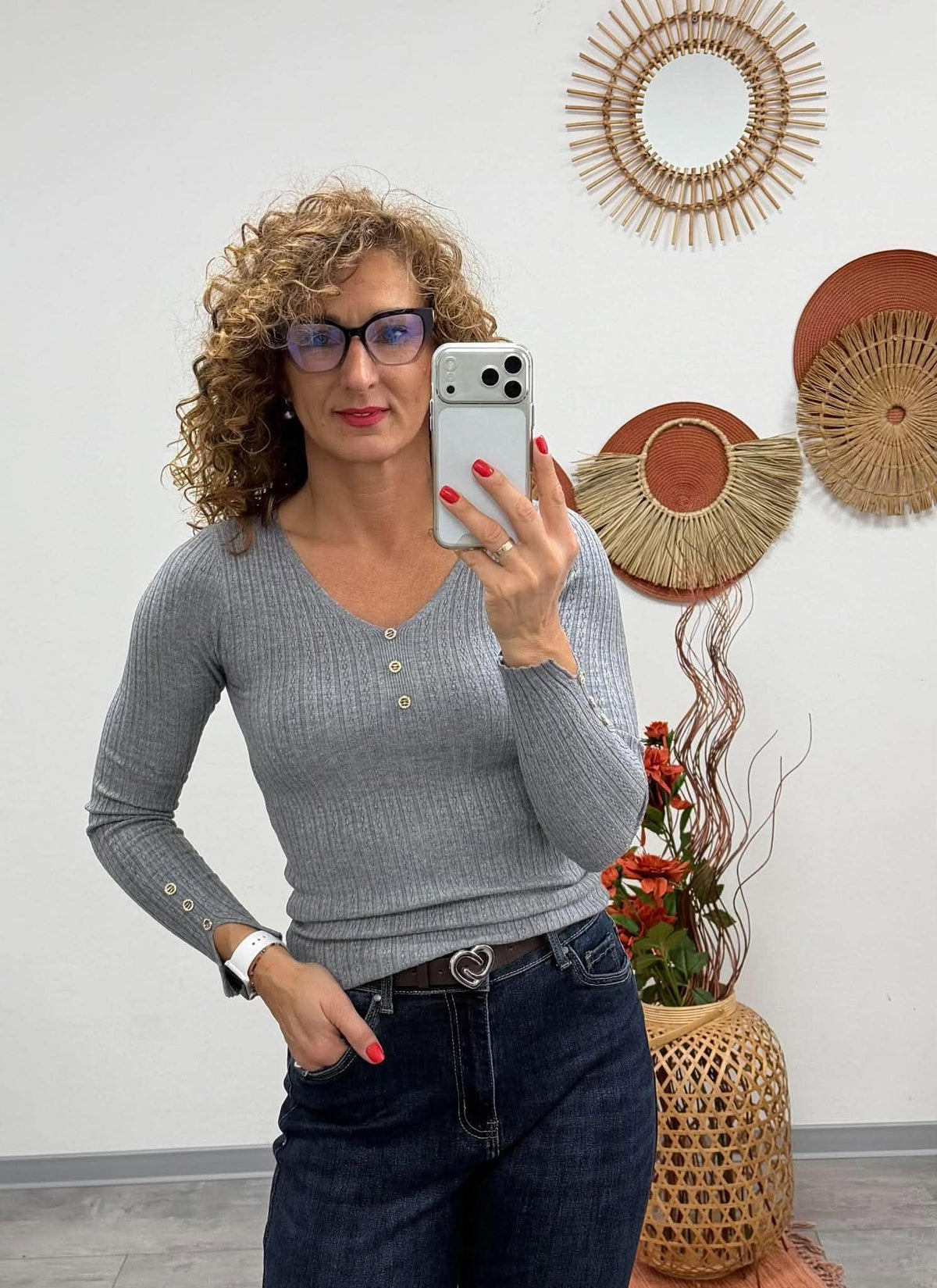 SOPHIE - Kötött pulóver. Szürke