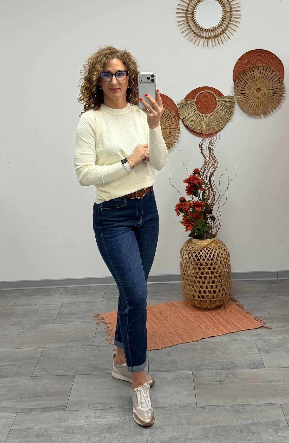 RINA - Bogyós pulóver. Vajszín
