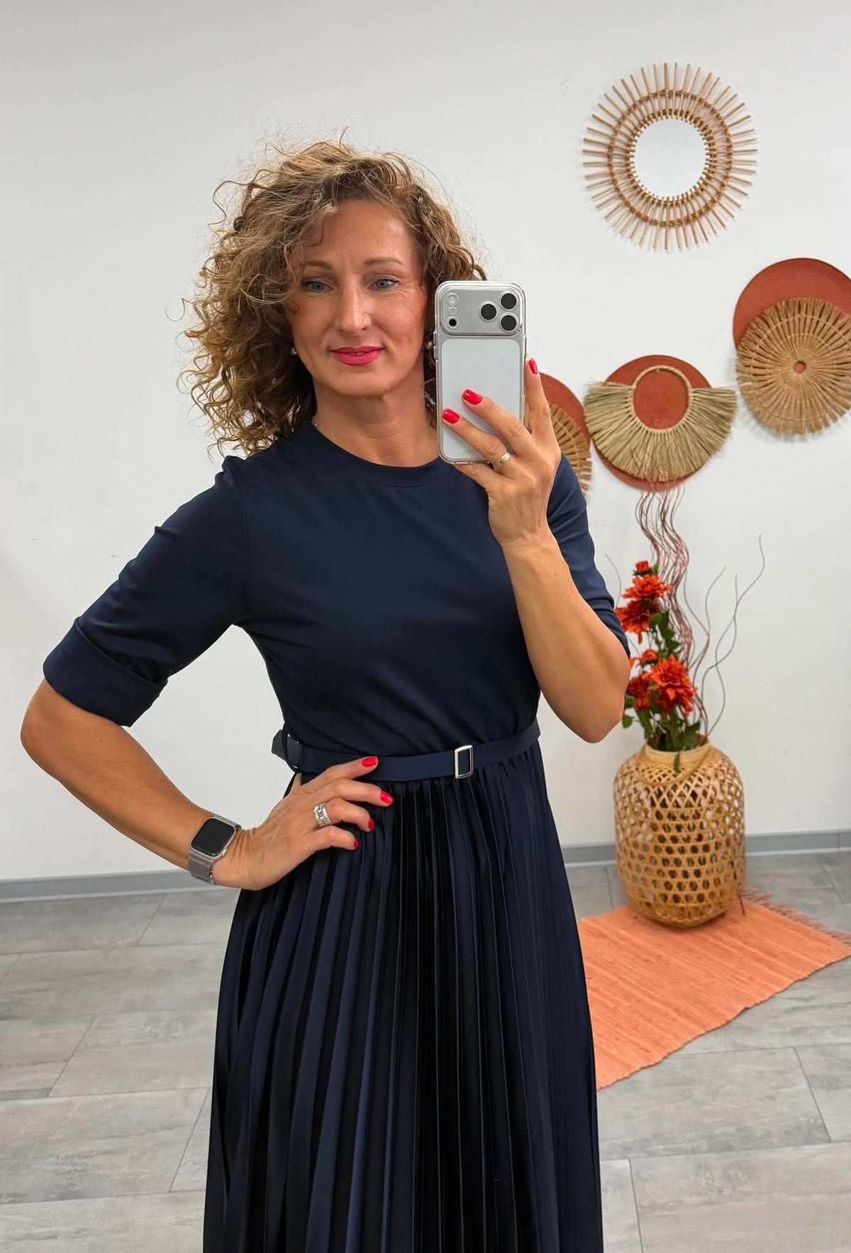 INSTA - Alkalmi ruha. Sötétkék.