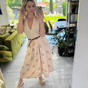 Ayla - Hímzett szoknya. Bézs